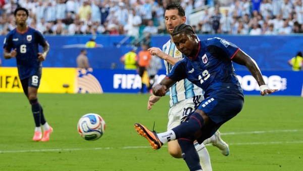 Sidny Lopes Cabral scored a 103-minute equaliser for Cape Verde against Argentina. (AP)