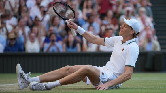 Jannik Sinner of Italy celebrates after winning a point against Alexander Zverev of Germany men's singles final at Wimbledon Tennis Championships in London, Sunday, July 12, 2026. (AP Photo/Kin Cheung)