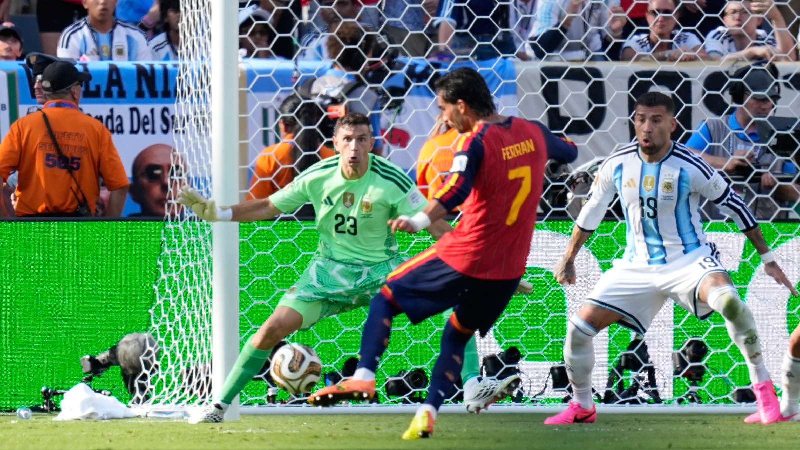 Ferran Torres's path to FIFA World Cup-winning goal goes through Navi