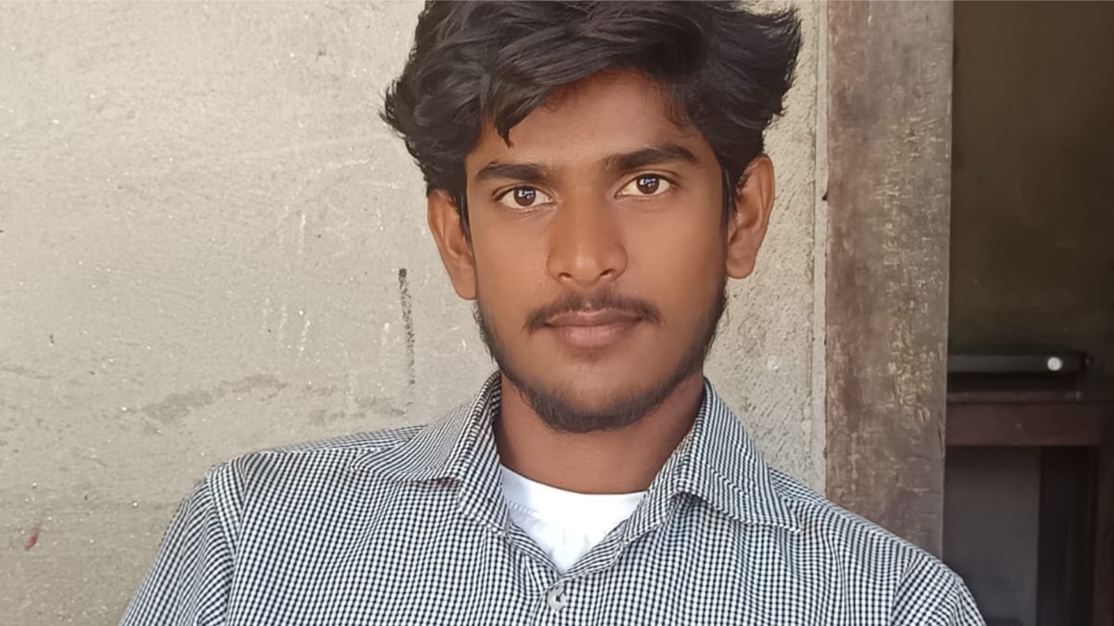 Indian sailor's first voyage ends in tragedy: Russian missile strike kills UP youth, family in shock