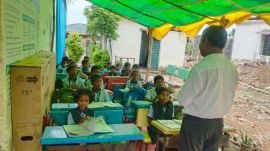 Yavatmal school teacher kids studying temporary tent