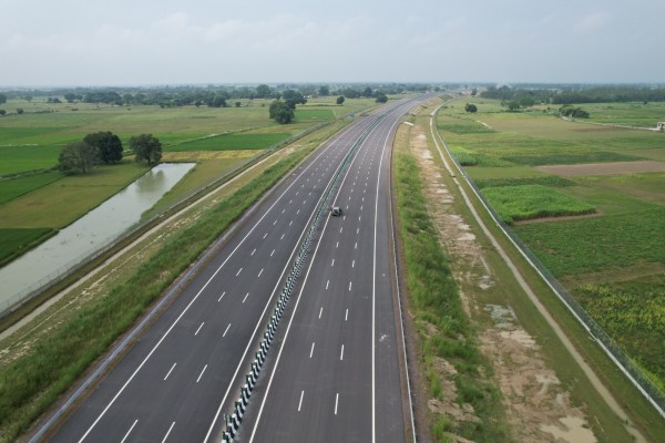 Lucknow-Kanpur expressway