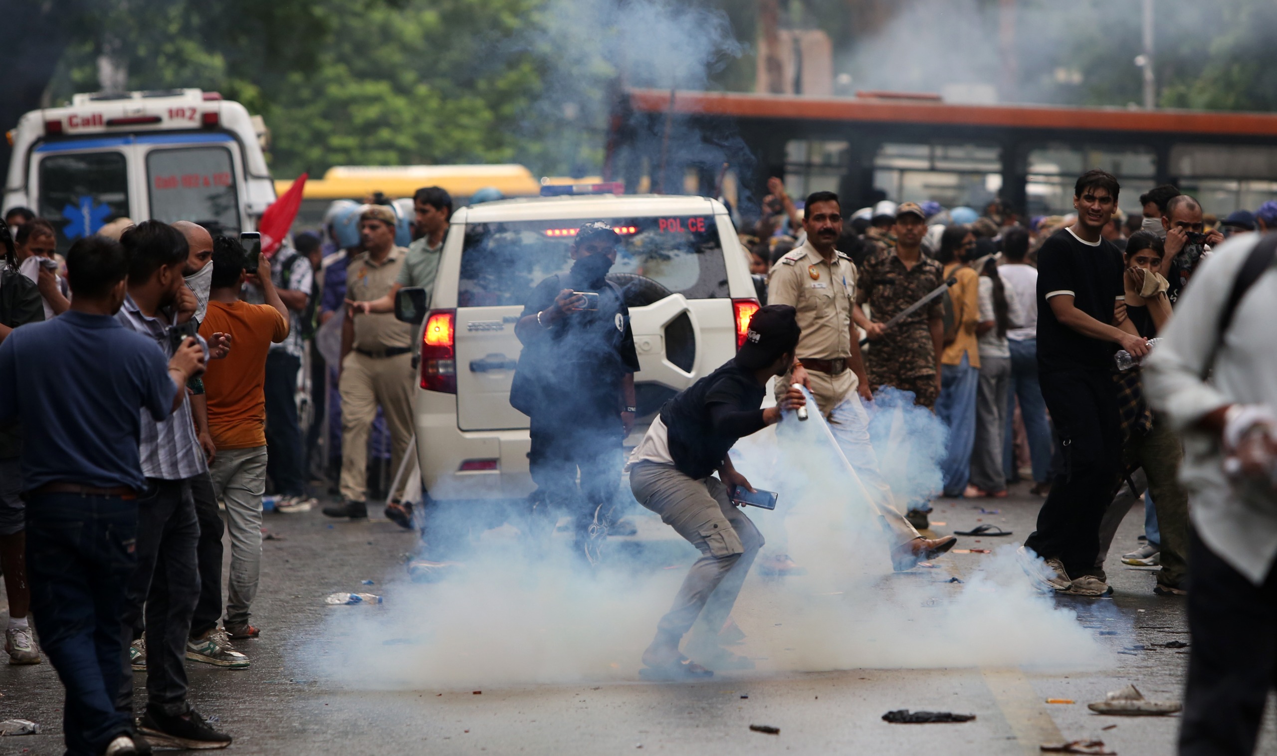 ‘Most frightening face of BJP rule’: Aaditya Thackeray on lathi charge on CJP protesters