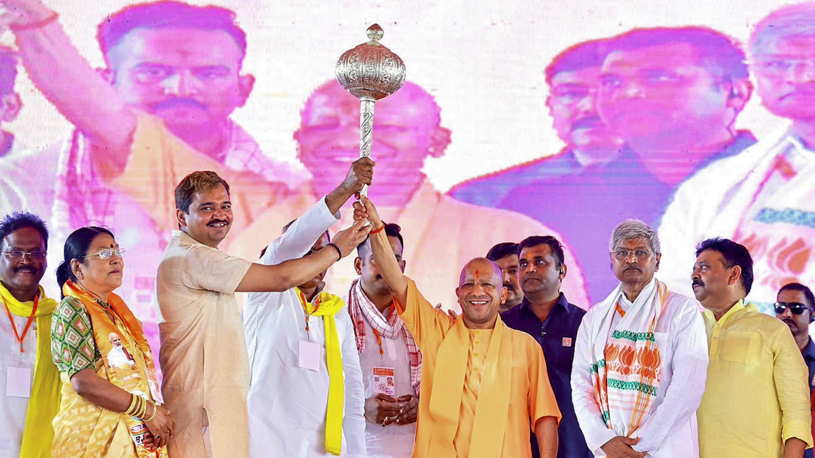 Don’t elect those facilitating illegal arms licences: Yogi Adityanath jibe at Ghazipur MP in home turf