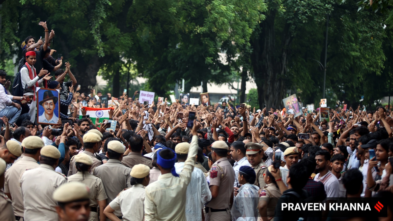 Delhi Police Report Reveals Clashes at Four Locations During Monday Protest
