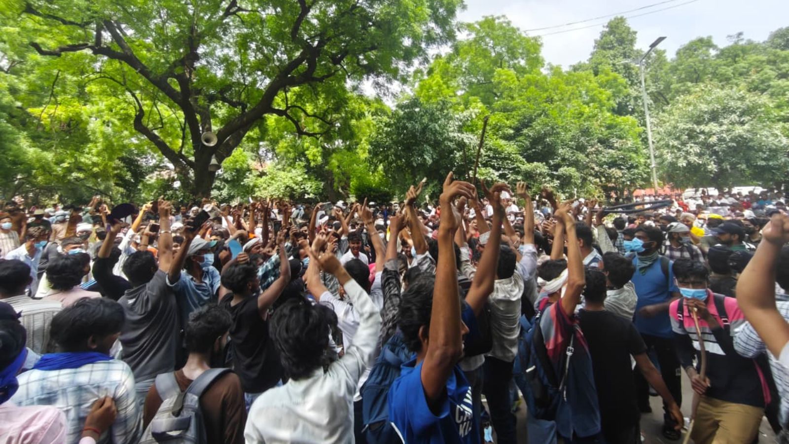 Jantar Mantar Protest Live Updates: Union ministers reach Constitution Club to meet CJP delegation