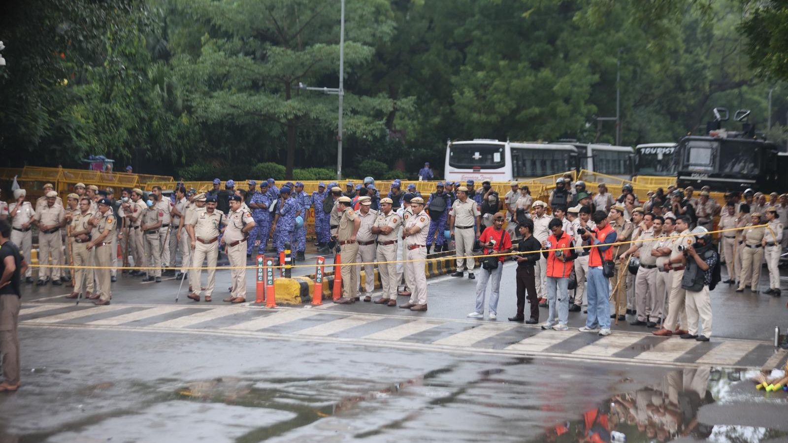 Jantar Mantar Protest Live Updates: Centre airlifts 10 more CRPF companies to amp up security in Delhi