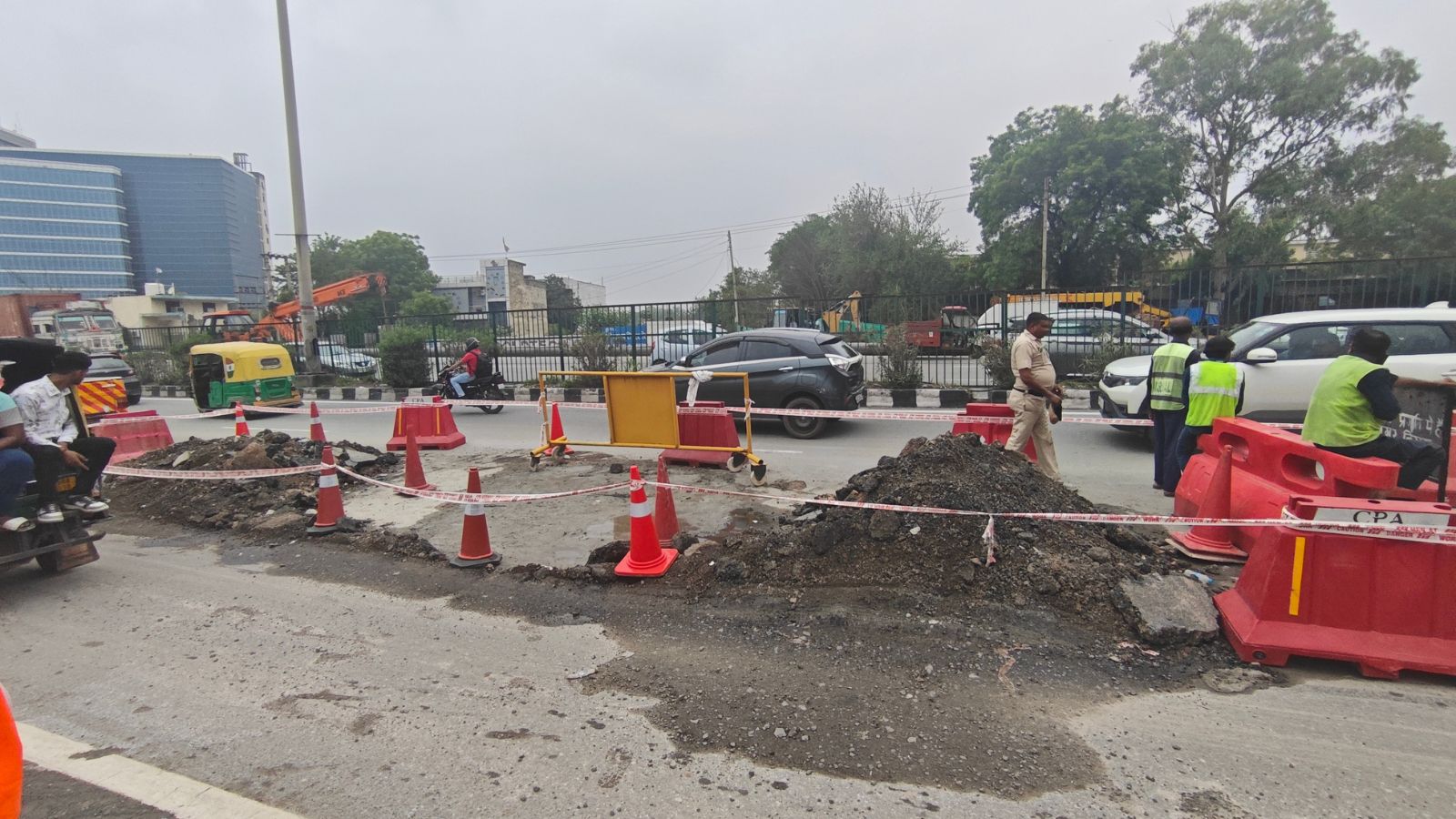 What caused Delhi-Gurgaon Expressway cave-in that choked traffic