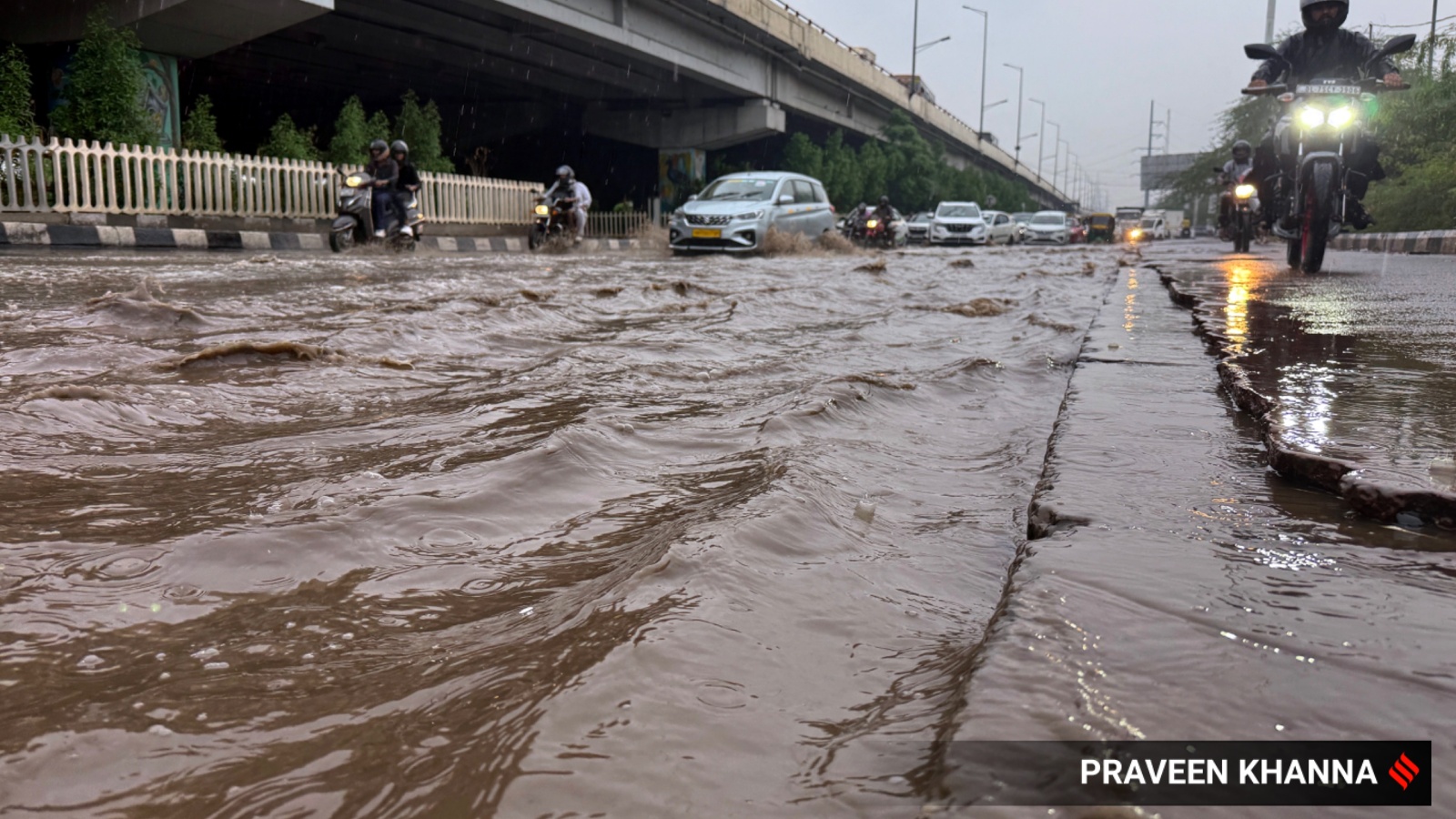 delhi rain waterlogging