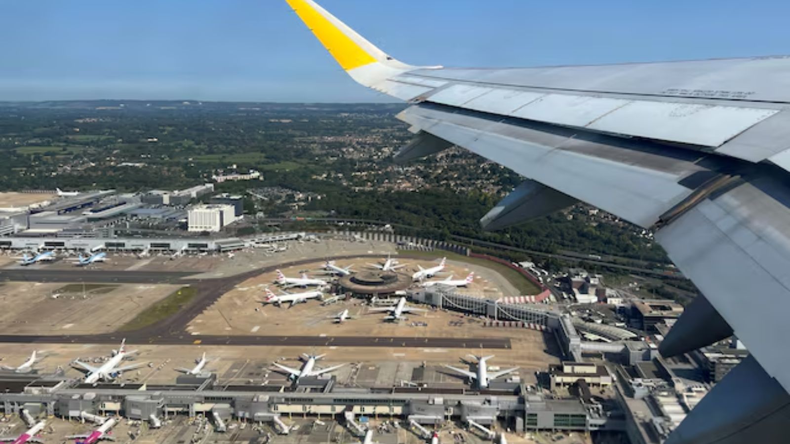 London’s Gatwick Airport hit by major water outage; toilets, restaurants shut