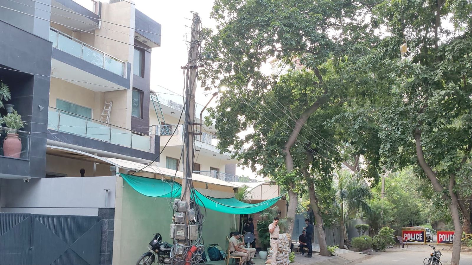 Threat calls and voice messages from abroad: Cops kept watch on businessman’s house for a week
