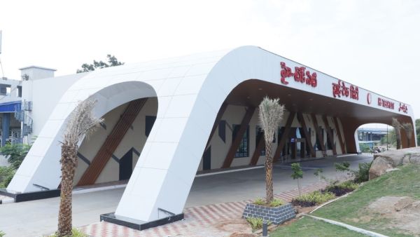 Redevelopment of Hi-Tech City station (Image: South Central Railway)