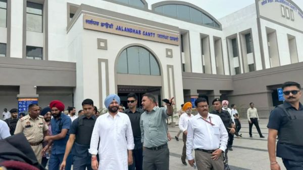 Last week, Union Minister Ravneet Singh Bittu inspected Jalandhar Cantt railway station (Image: Northern Railway)
