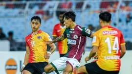 East Bengal attacked with everything they had and Vishal Kaith pulled off a couple of big saves to keep Bagan's lead intact. (Durand Cup copy)