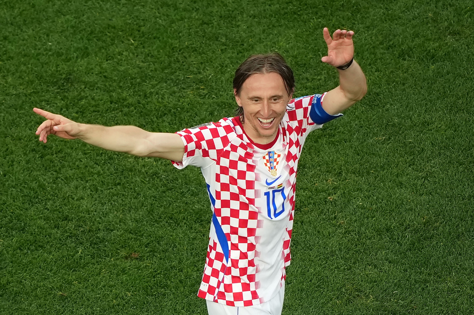 Croatia's Luka Modric (10) celebrates a win during the World Cup Group L soccer match between Croatia and Ghana in Philadelphia, Saturday, June 27, 2026. (AP Photo/Matt Rourke)