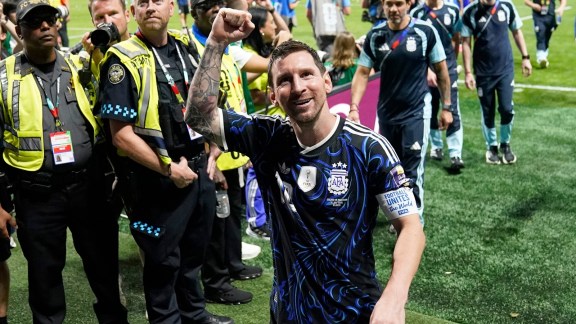 Argentina's Lionel Messi (10) reacts as he leaves the ground after their win in the World Cup semifinal soccer match between England and Argentina in Atlanta, Wednesday, July 15, 2026. (AP Photo/Jacob Kupferman)