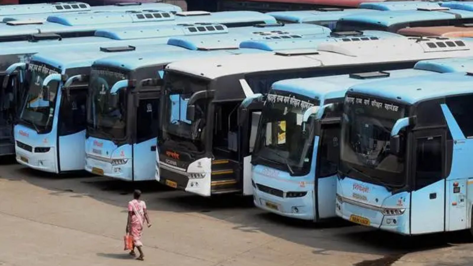 Maharashtra adds 200 daily Mumbai-Pune bus trips amid train cncellations