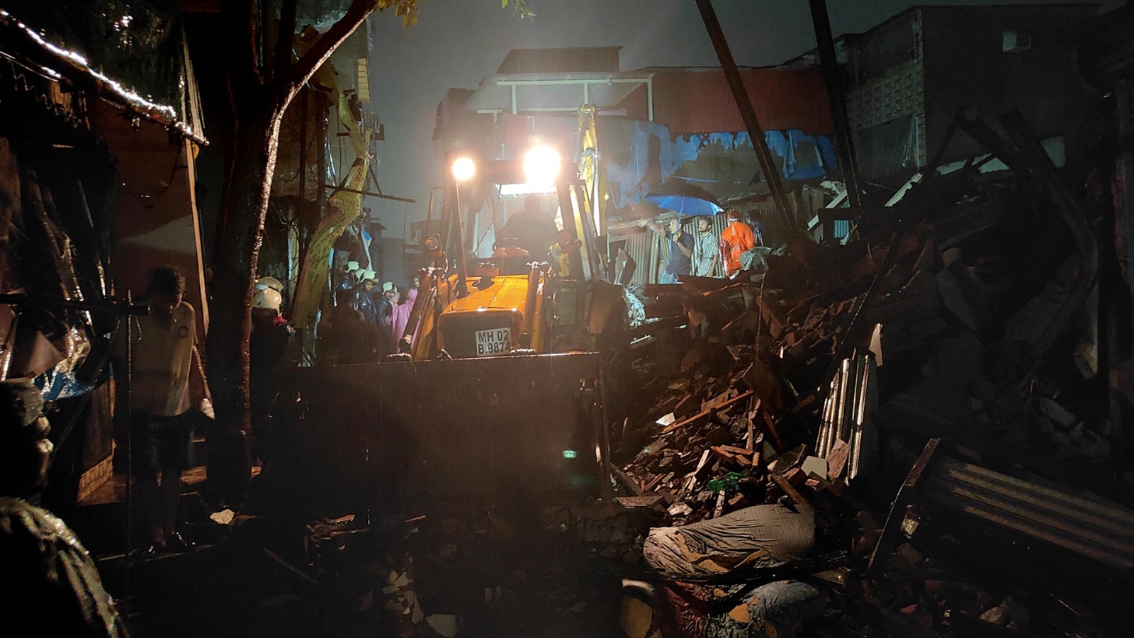 Seven rain-related deaths in Mumbai in a day: 6 killed in chawl collapse, tree falls on 1