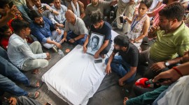 Sonam Wangchuk hunger strike Delhi, Abhijeet Dipke, Abhijeet Dipke fasting, Jantar Mantar NEET paper leak protest, Delhi Police Commissioner Anurag Kumar, Cockroach Janta Party Abhijeet Dipke, Safdarjung Hospital Sonam Wangchuk, Saurav Das CJP leader, Gitanjali J Angmo, Yogendra Yadav Jantar Mantar, Dharmendra Pradhan resignation demand, Delhi police white curtain removal