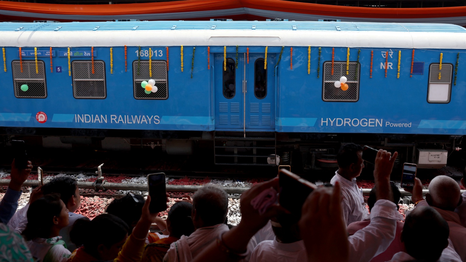 India's First Hydrogen Train Flagged Off by PM Modi: Zero-Emission Journey on Jind-Sonipat Route