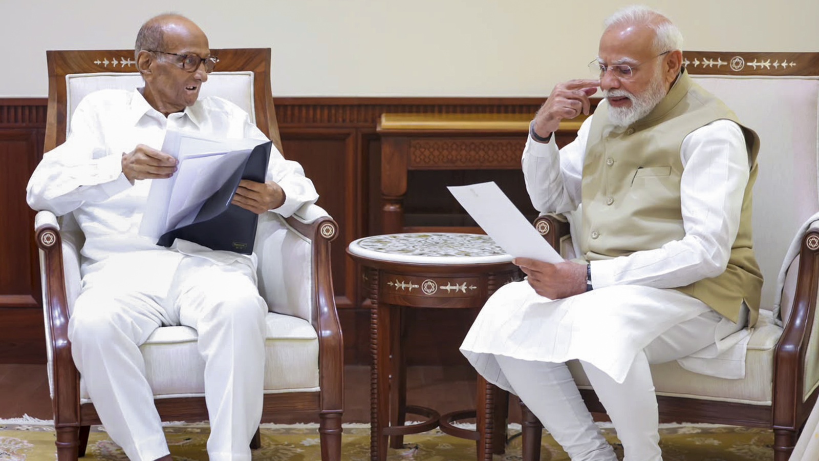 Pawar claims he nudged PM to talk to students, leading to minister's resignation