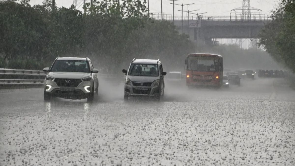 Red alert for extremely heavy rain issued for two days in Himachal |  Chandigarh News - The Indian Express