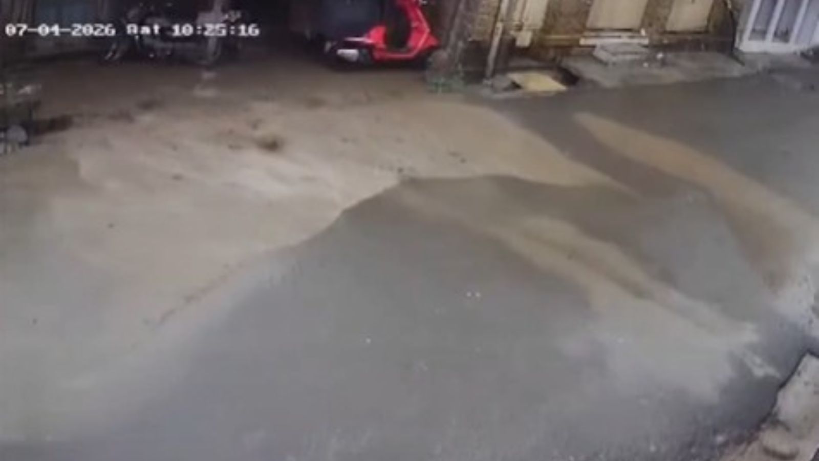 Road caves in near Pune, admin calls it part of planned testing