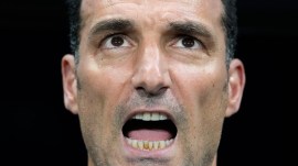Every time Scaloni has been asked to explain an Argentine remontada, his answer has been the same: it is inexplicable, he does not understand it either. (AP Photo)