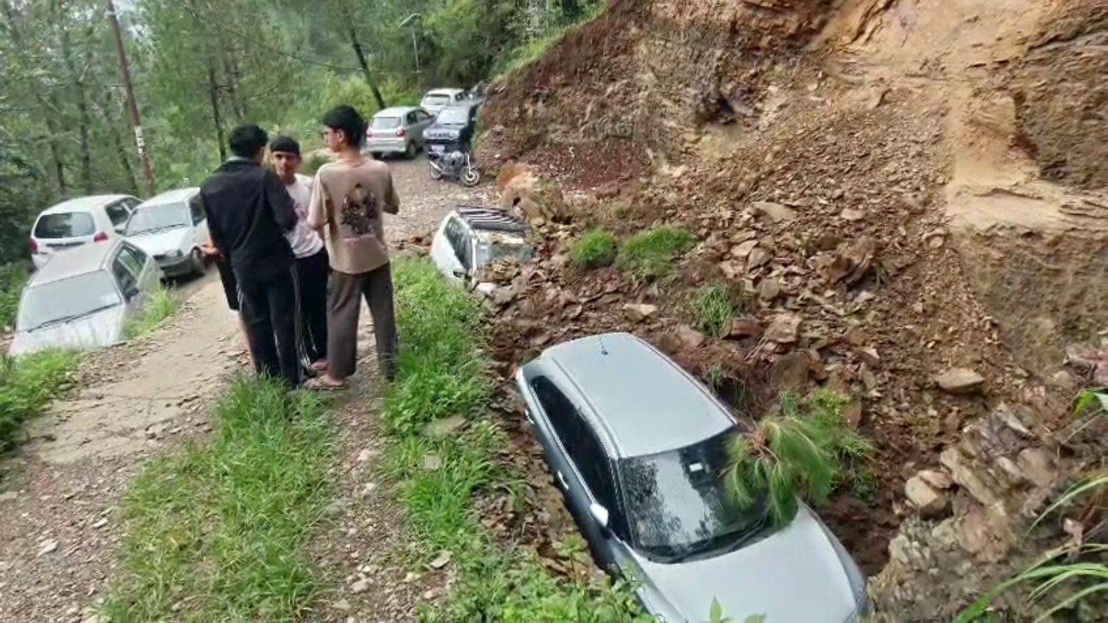 Monsoon intensifies in Himachal Pradesh: Heavy rain damages roads, bridges, cuts off several areas