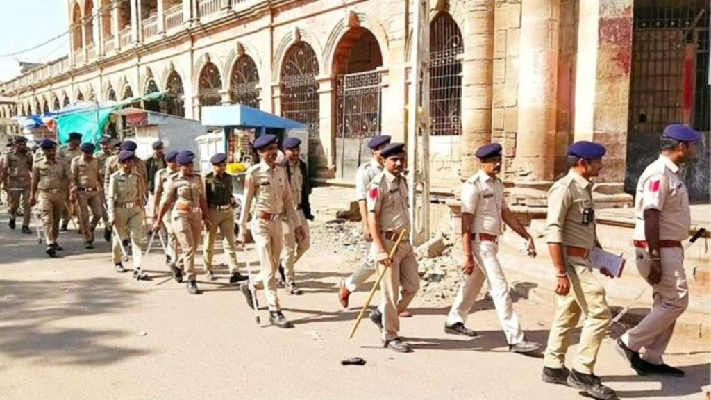 Raman Rambabu Mishra, surat hoax bomb threat, hoax bomb threat, Surat police, diamond factory worker hoax bomb threat, Ahmedabad news, Gujarat news, Indian express, current affairs