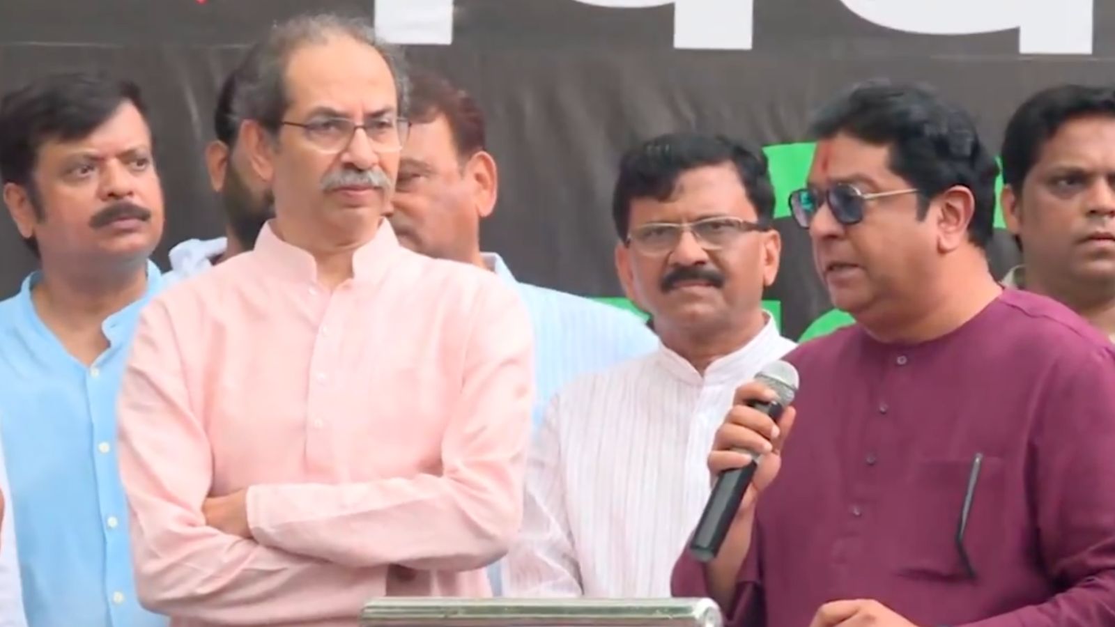 At Joint Rally, Uddhav Thackeray Asks PM to Stop Party Poaching; Raj Praises Student Protests