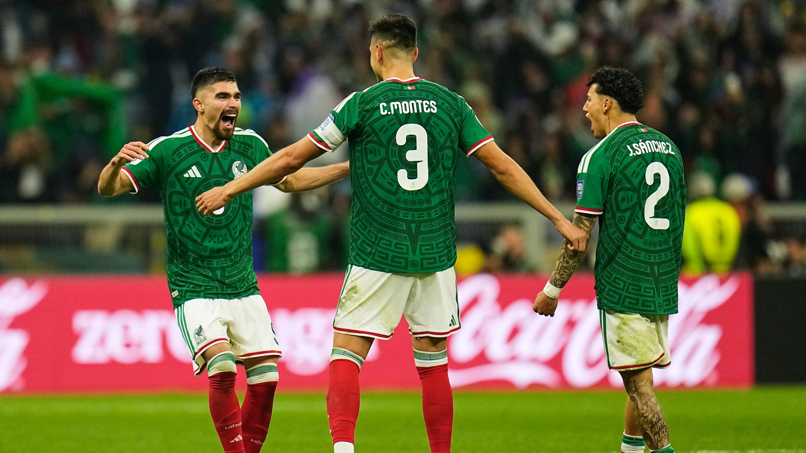 Vasquez & Montes: Mexico’s unbreachable defensive pair facing England | Football News