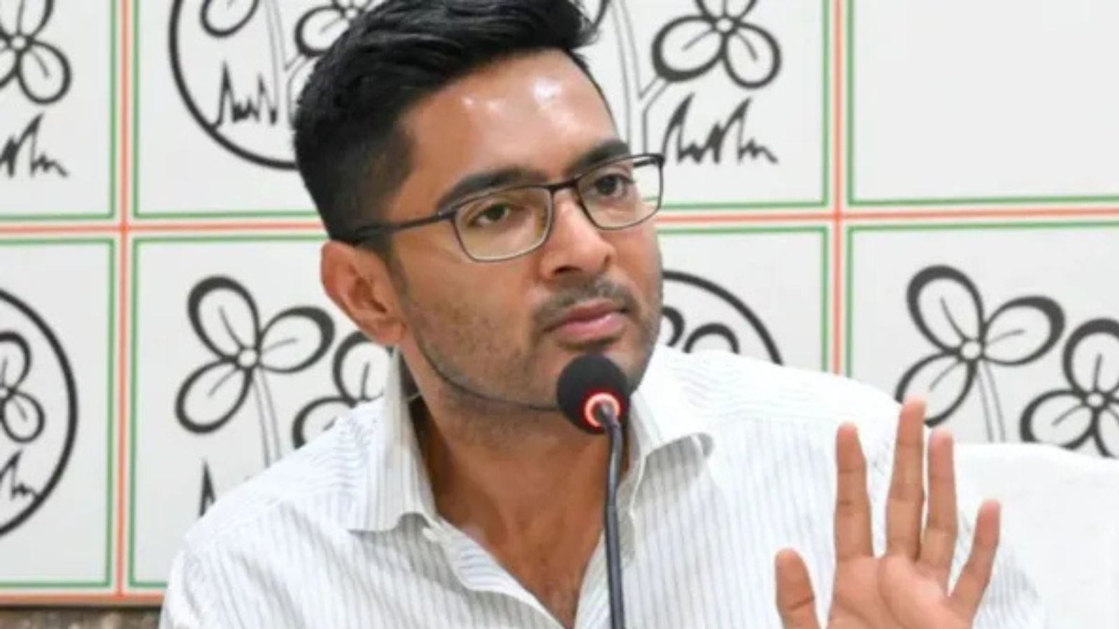 Supreme Court stays Abhishek Banerjee's aide's arrest in land grab case