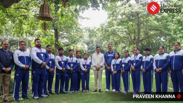 Mandaviya felicitates India's CWG 2026 weightlifting medallists