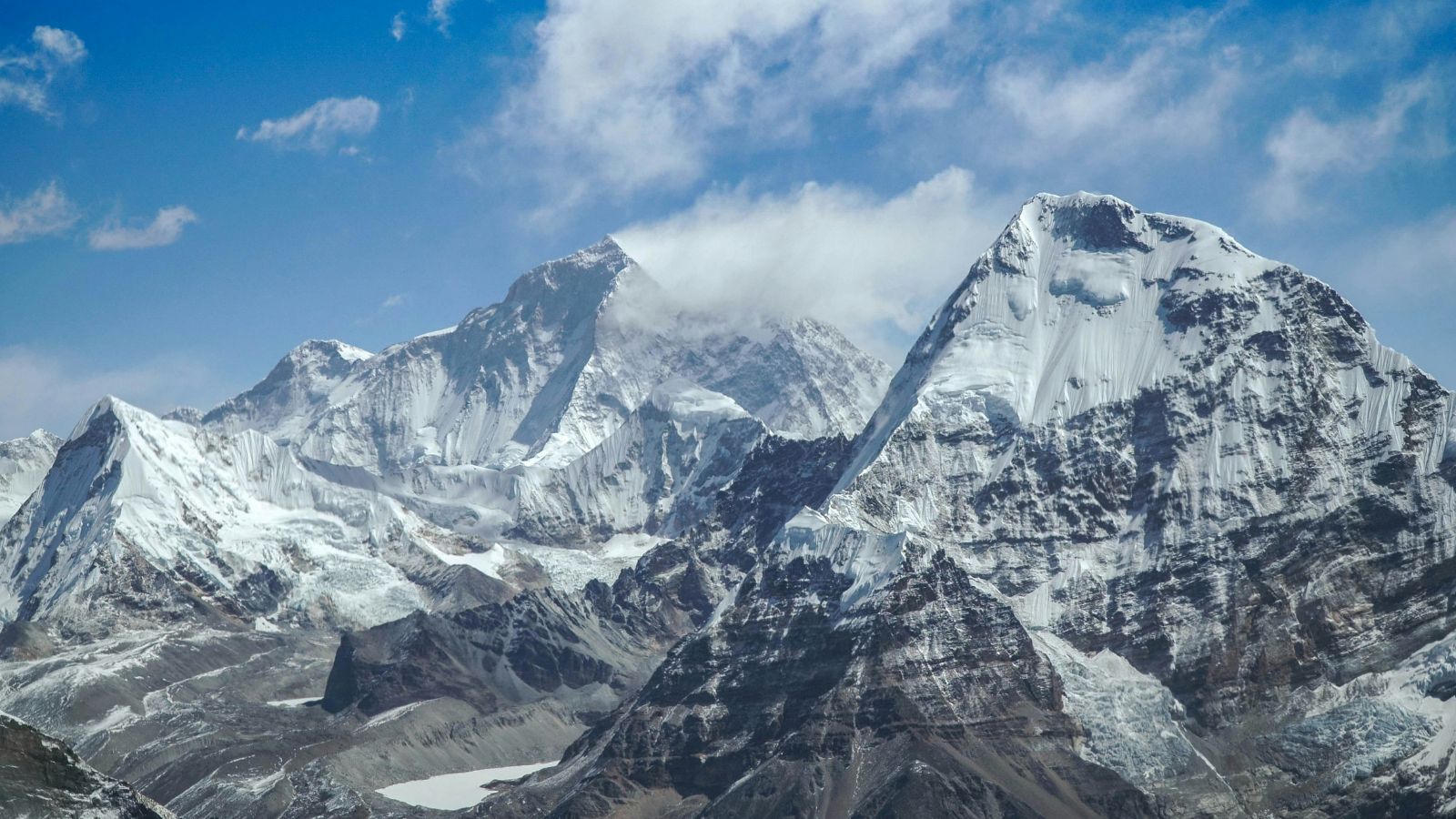 Western Himalaya Warming Faster and Facing Severe Snow Loss, Study Reveals