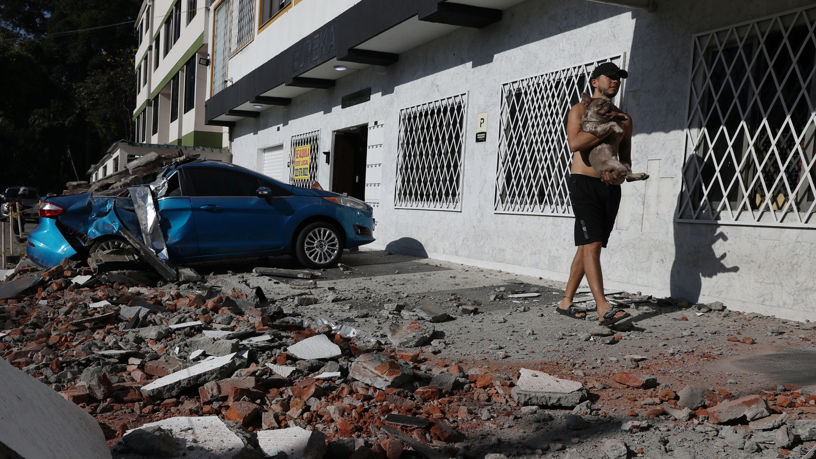2 killed, 20 buildings collapse in 7.4 magnitude Colombia, Ecuador earthquake