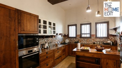 Whenever possible, kitchens should be designed to receive ample daylight while minimising excessive heat gain.