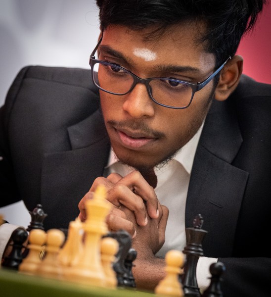 The toll of excessive games is beginning to show on Praggnanandhaa. (Lennart Ootes/Saint Louis Chess Club)