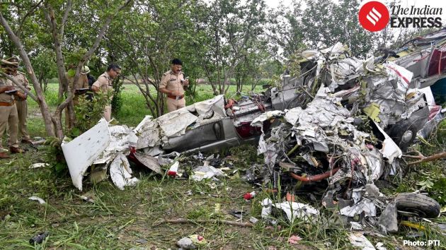 Training flight crashes in Kanpur