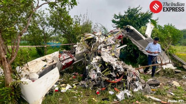 A trainee pilot and a flying instructor were killed when their training aircraft crashed in a field near the banks of the Ganga in Kanpur