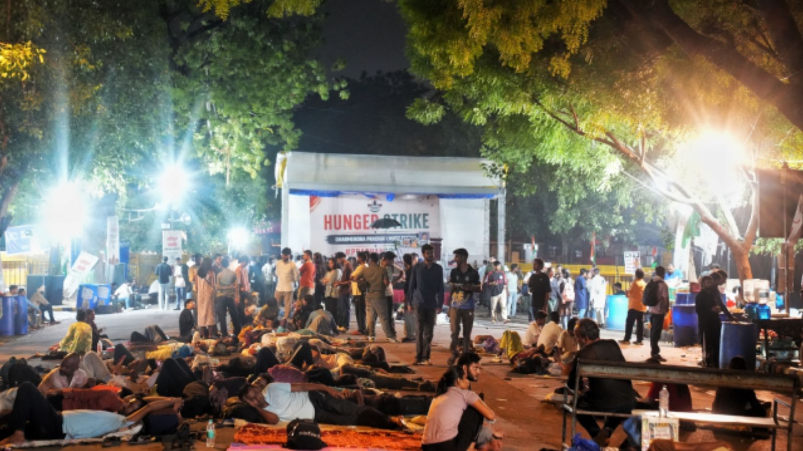 Why don't you shut it down? Delhi High Court on protests in Jantar Mantar