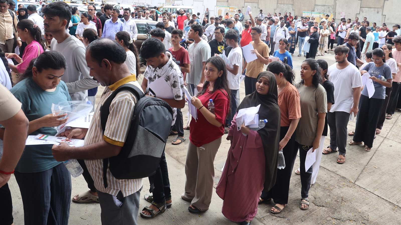 Considering two-stage JEE format for NEET-UG: Government to Supreme Court