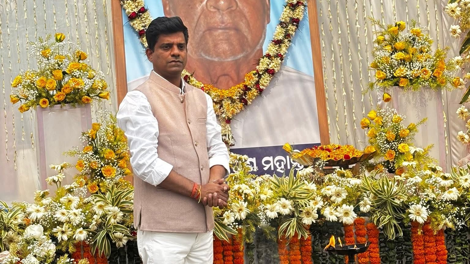 Teachers at Odisha’s Ravenshaw University accuse BJP MLA of misbehaviour, seek apology