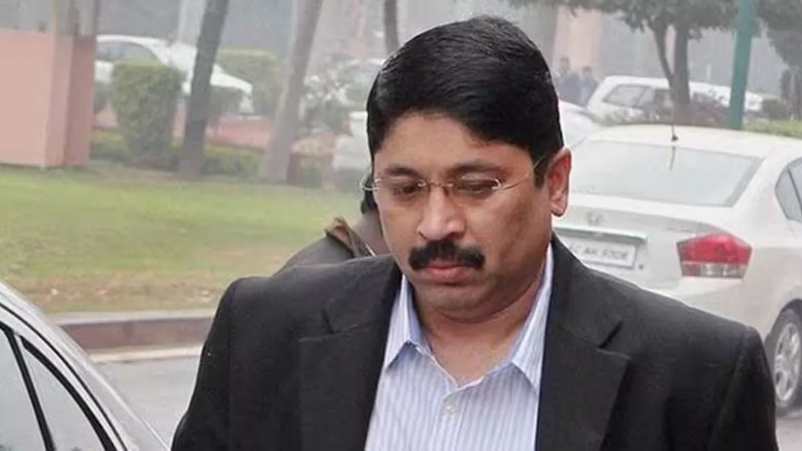 सुप्रीम कोर्ट ने मद्रास हाईकोर्ट के फैसले को पलटा: दयाननधि मरान को टेलीकॉम सचिव को गवाह बुलाने की अनुमति