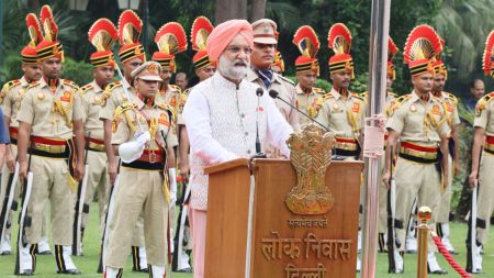 Lieutenant Governor Taranjit Singh Sandhu on Saturday hoisted the Tricolour at Lok Niwas on the occasion of India’s 80th Independence Day in the presence of freedom fighters and their families; RWA representatives; youth icons; students, and residents of Delhi. Emphasising upon the need for seamless coordination between the Union Government, the Delhi government, municipal bodies, neighbouring states, and citizens, he said that complex challenges can be converted into enduring opportunities with better collaboration.