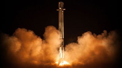 SpaceX launches a Falcon 9 rocket carrying eight Globalstar satellites from Cape Canaveral, Florida. (Image: SpaceX)