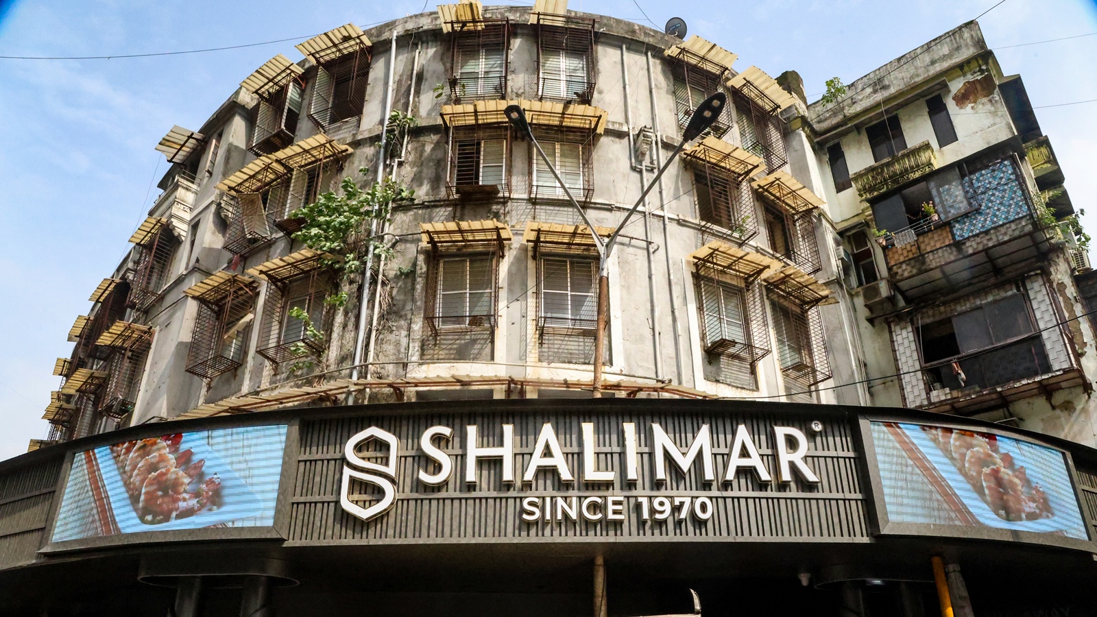 Around Town: From 500 sq ft cold drink house to 15,000 sq ft empire, inside Mohammad Ali Road's Shalimar