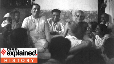Huseyn Shaheed Suhrawardy, left, prime minister of Bengal (1946–1947) and later prime minister of Pakistan, and Mahatma Gandhi during their 73-hour fast in Calcutta to stop religious violence during the days after India's independence (Wikimedia Commons)