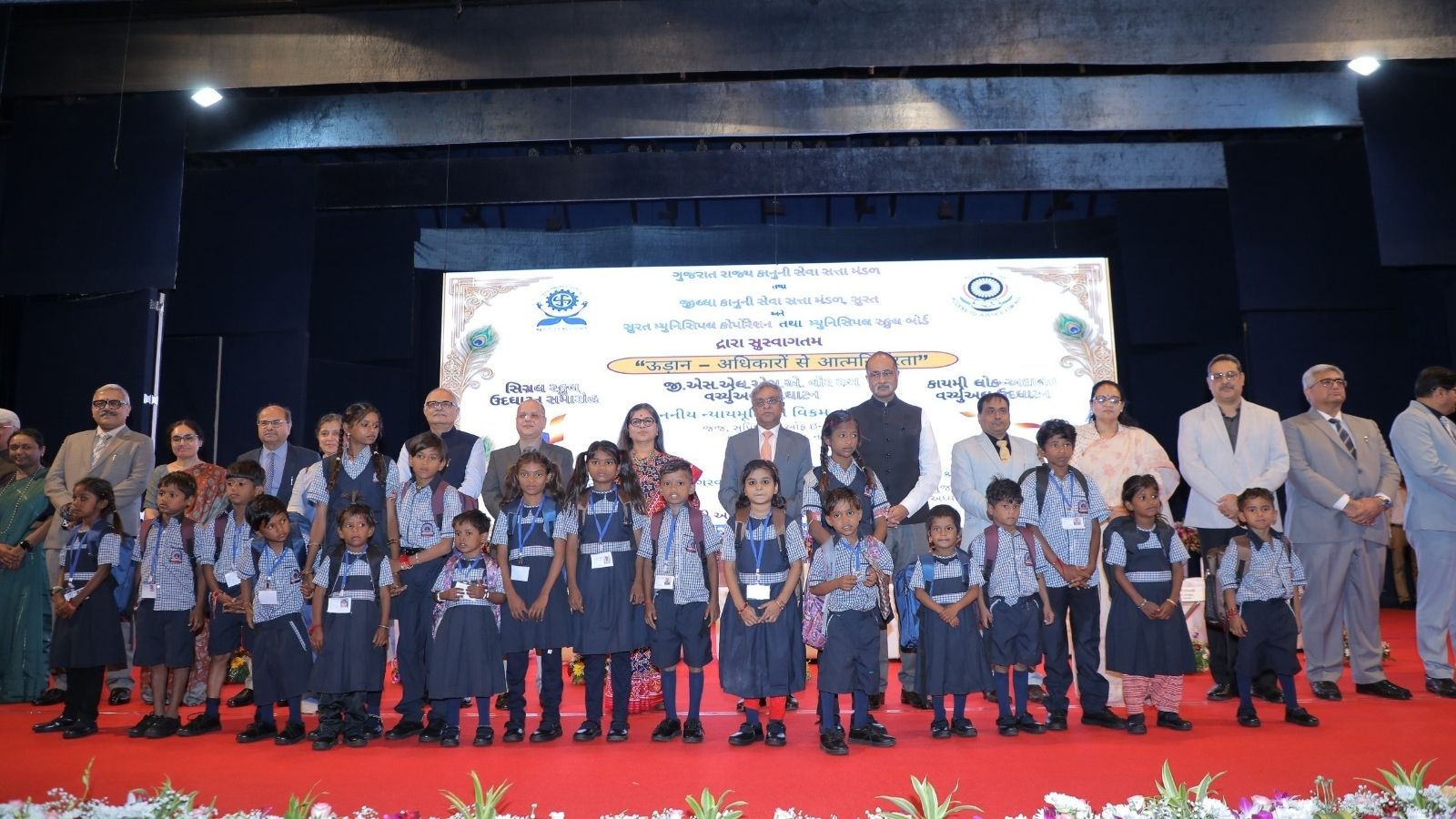 सिग्नल स्कूल बस: वंचित बच्चों को मुख्यधारा से जोड़ने वाला एक मजबूत सेतु