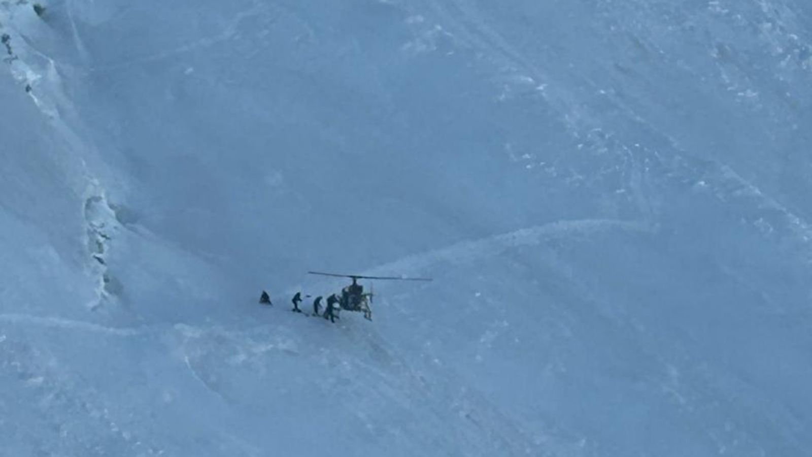 Indian Army pilots pull off daring rescue at 18,600 feet near Nun Kun